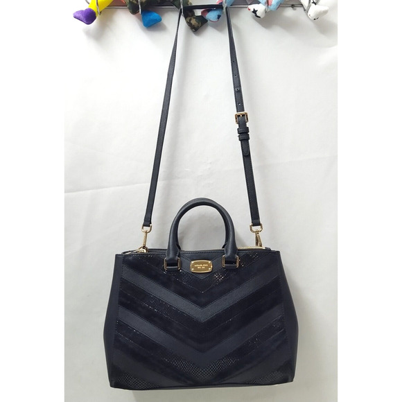 Michael Kors Black Leather Chevron Double Handles Satchel Shoulder Bag - Picture 4 of 16